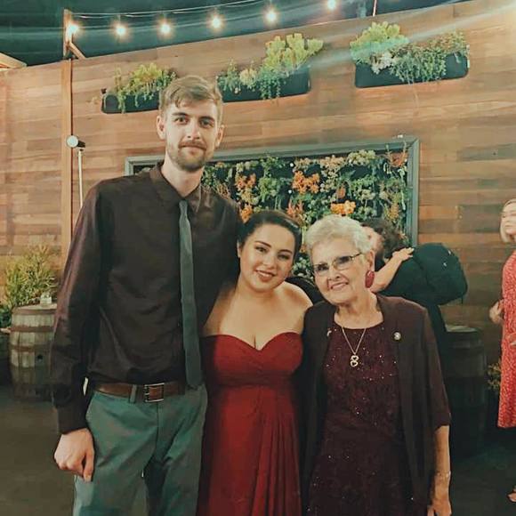 Meet your Posher, Kristin - Picture 1 of 1